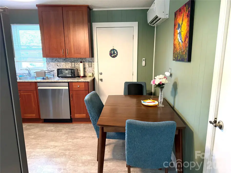 703 Stage Street Nw, Lenoir, NC 28645 - #3