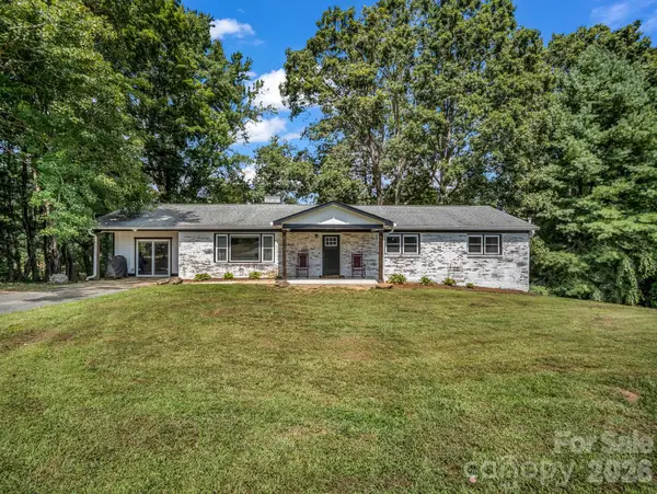 3208 Florida Drive, Hendersonville, NC 28792