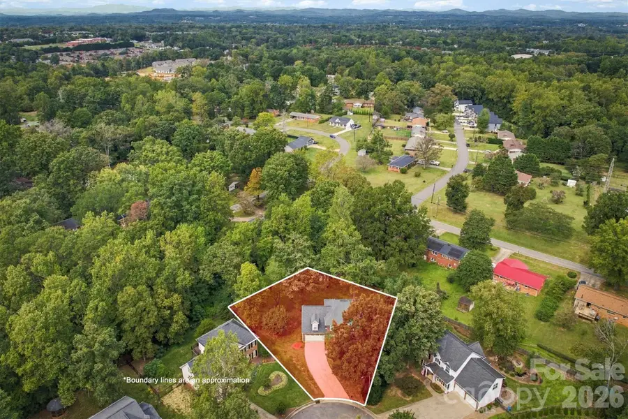 2183 13th Street Court Ne, Hickory, NC 28601 - #2
