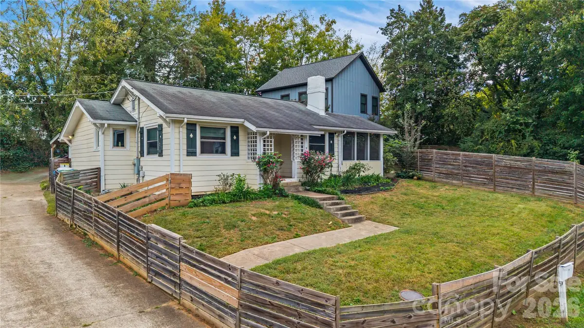 9 Oakley Road, Asheville, NC 28803 - #1