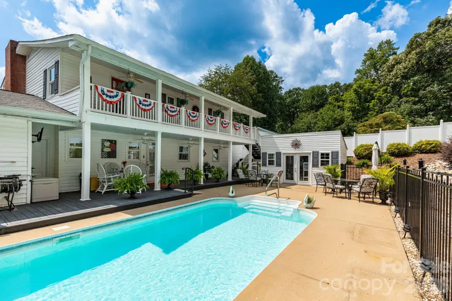 84 Portcrest Heights, Marion, NC 28752 - #2