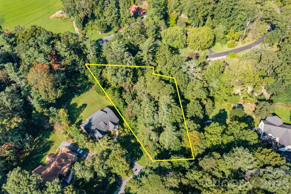 246 Classic Oaks Circle #10, Hendersonville, NC 28792