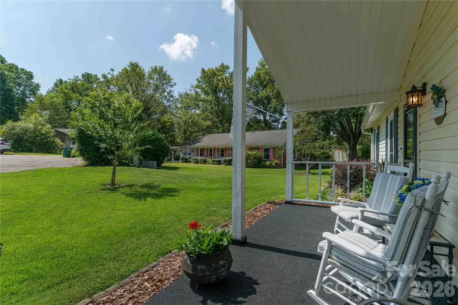 11 Crandon Court, Asheville, NC 28804 - #3