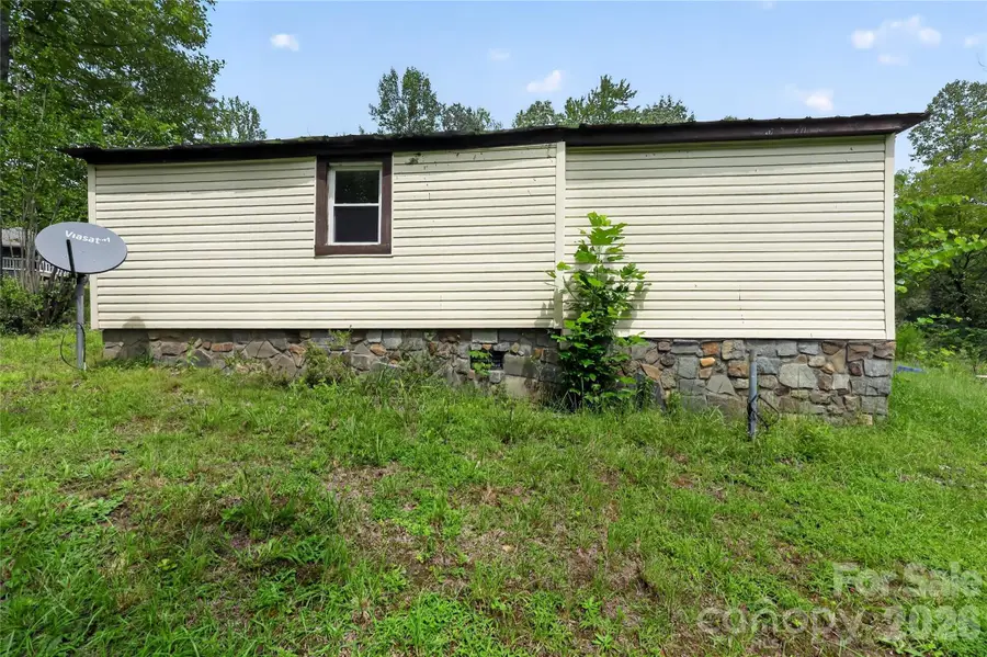 2797 Ht Road, Lenoir, NC 28645 - #3