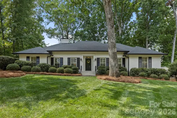 1009 Bearmore Drive, Charlotte, NC 28211