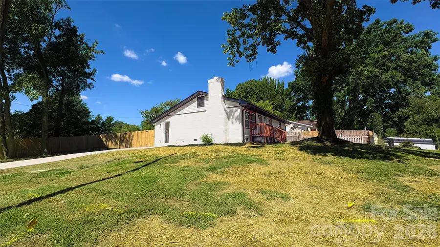 801 Dobson Drive, Charlotte, NC 28213 - #2