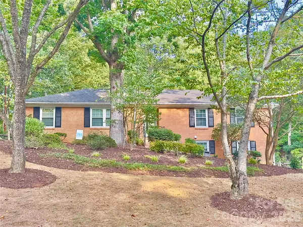 1814 Summerhill Drive, Charlotte, NC 28212