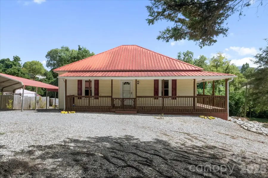 466 Miller Avenue, Marion, NC 28752 - #3