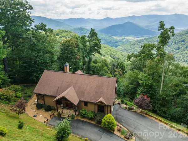 30 Wedgewood Terrace, Black Mountain, NC 28711
