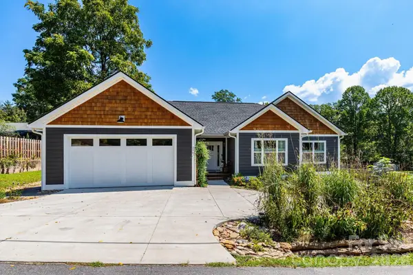 206 Padgettown Road, Black Mountain, NC 28711