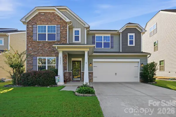 15931 Harbor Hill Drive, Charlotte, NC 28273