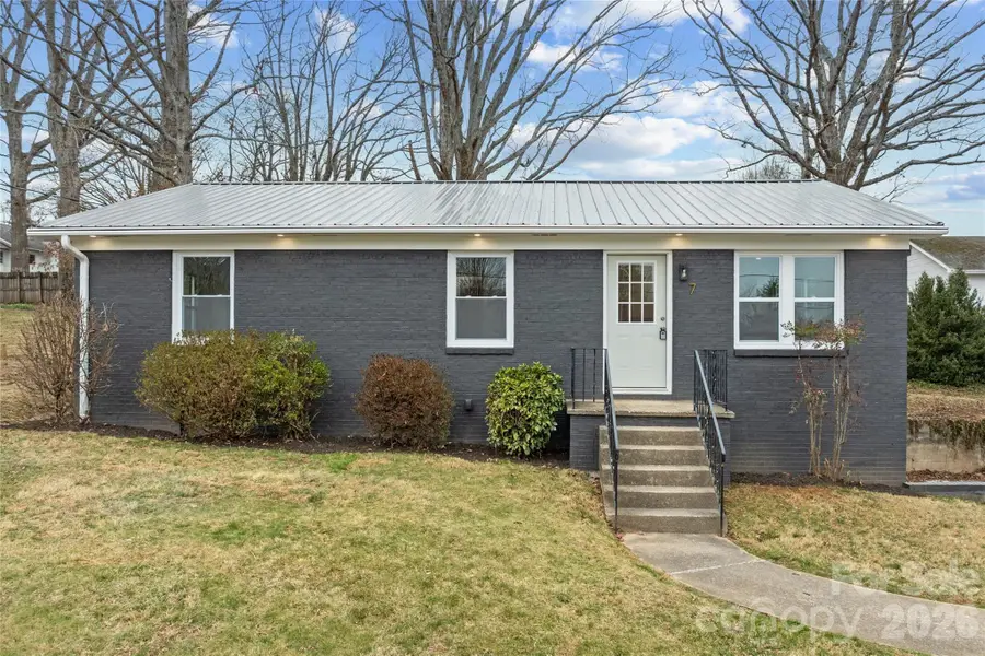 7 Browndale Road, Asheville, NC 28805 - #2
