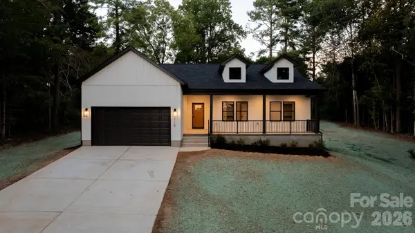 718 W 1st Street, Newton, NC 28658