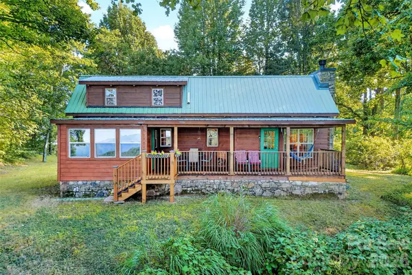 10 Camp Elliott Road, Black Mountain, NC 28711