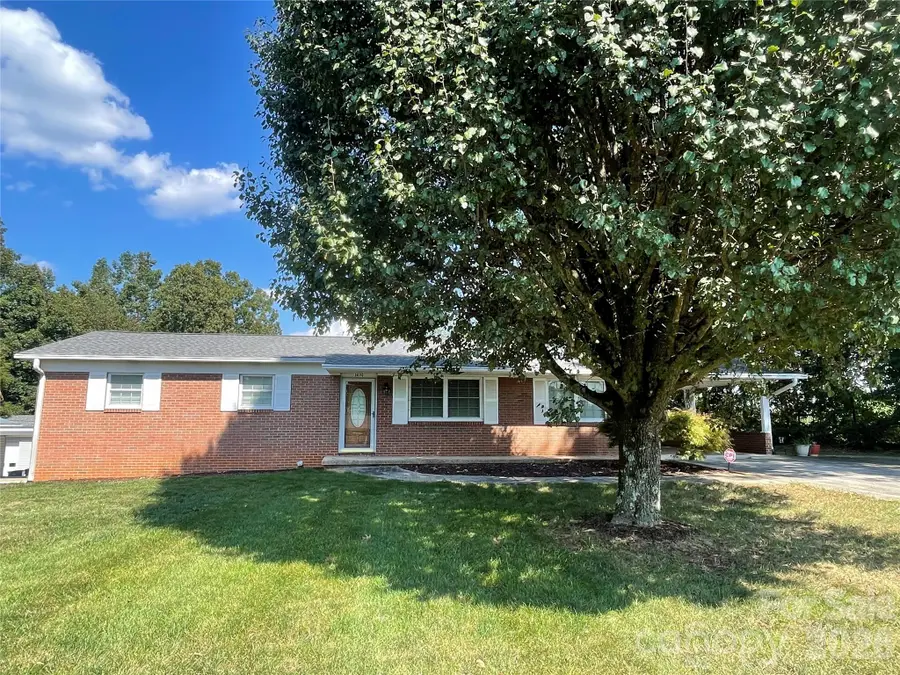 3070 Startown Road, Newton, NC 28658 - #2