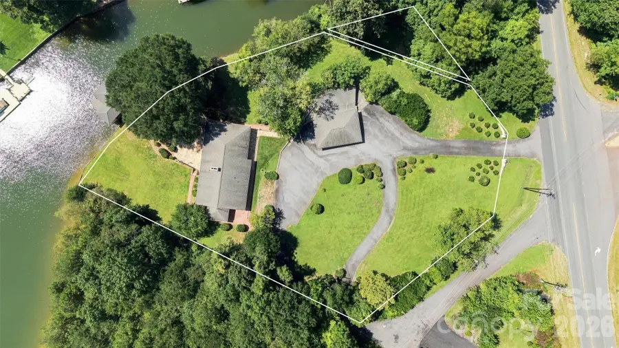 4830 N Center Street, Hickory, NC 28601 - #2