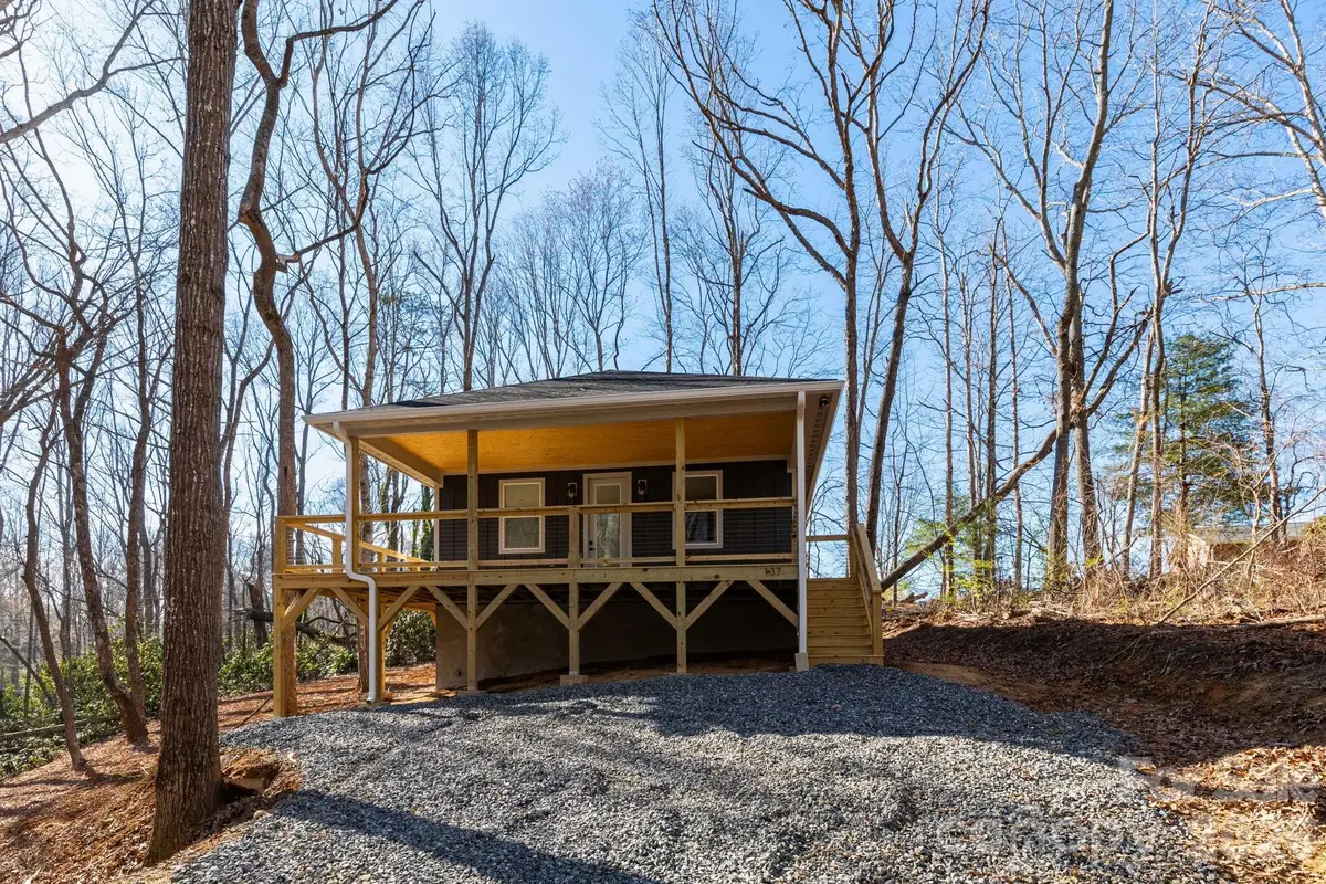 137 E Arbutus Trail, Hendersonville, NC 28792 - #1