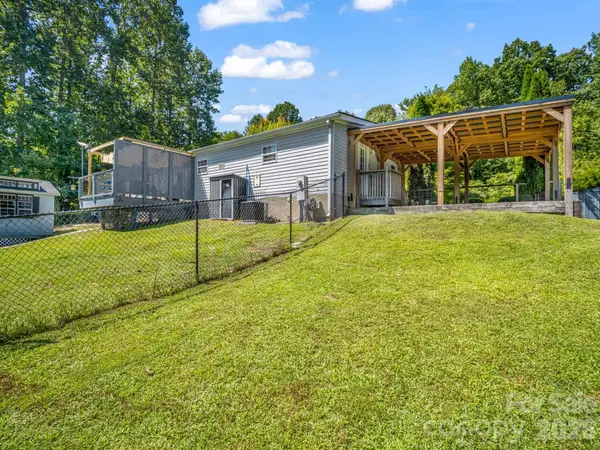 14 Old Possum Holler Road, Hendersonville, NC 28739