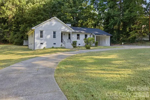 737 Lakeview Drive, Henderson, NC 27536