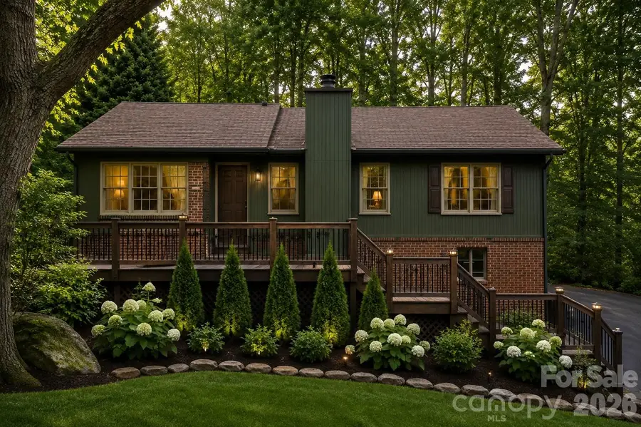 636 Goldview Drive, Hendersonville, NC 28791 - #2