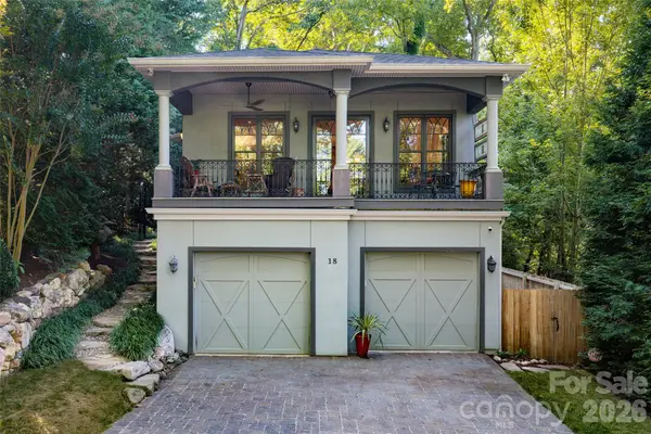 18 Woodlink Road, Asheville, NC 28801