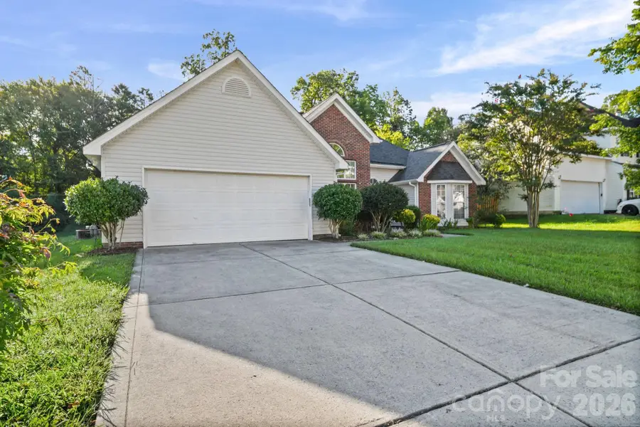 6414 Goldenblush Circle, Charlotte, NC 28269 - #2