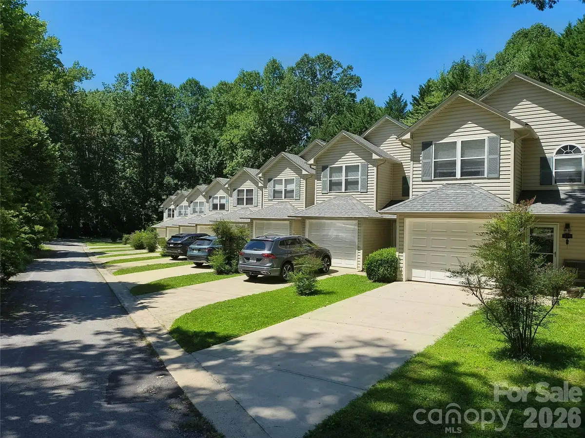 102 S Park Lane, Black Mountain, NC 28711 - #1