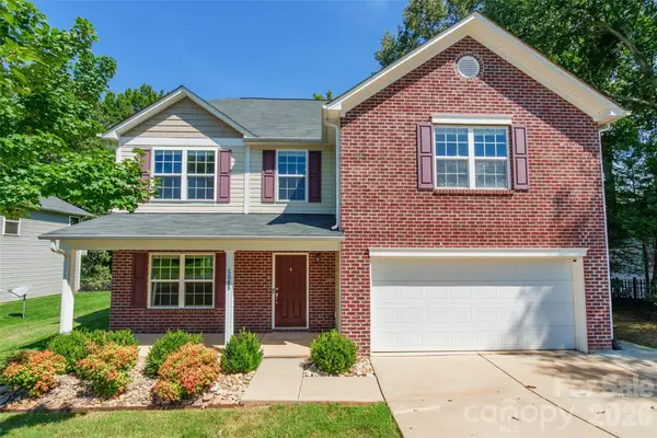 5045 Ashley Place Drive, Bessemer City, NC 28016