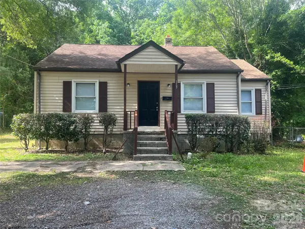 1107 W Davidson Avenue, Gastonia, NC 28052