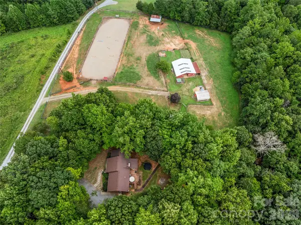 160 Palomino Trail, Mount Holly, NC 28120