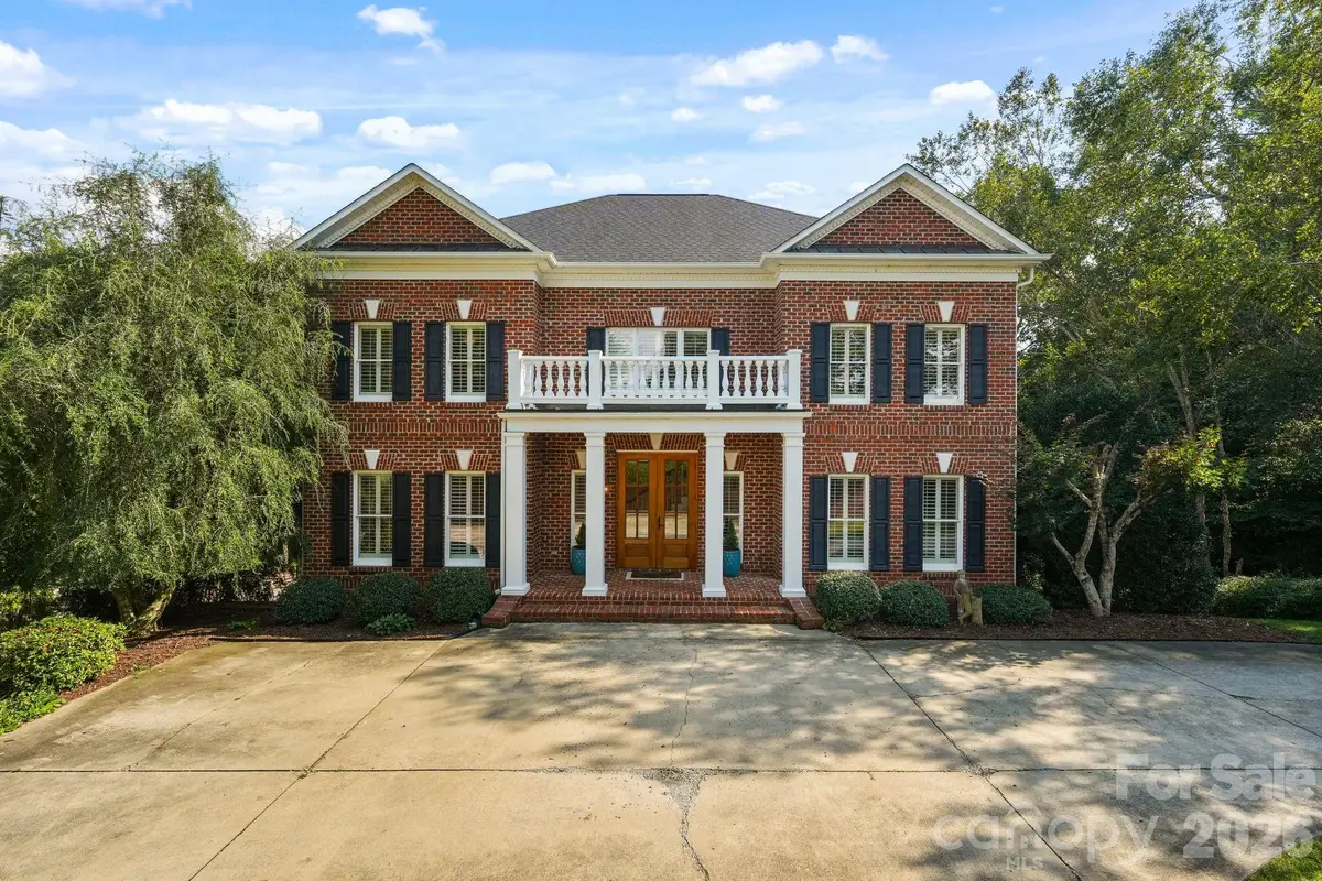 815 36th Avenue Place Nw, Hickory, NC 28601 - #1