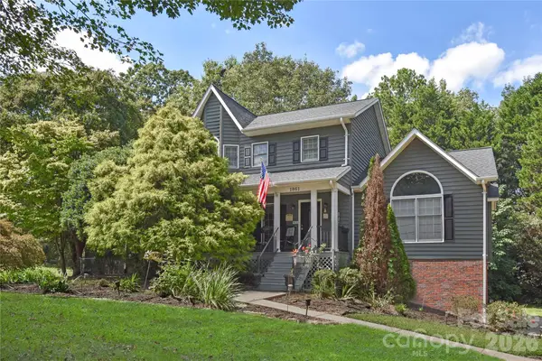 1861 Plaza Drive, Hickory, NC 28602