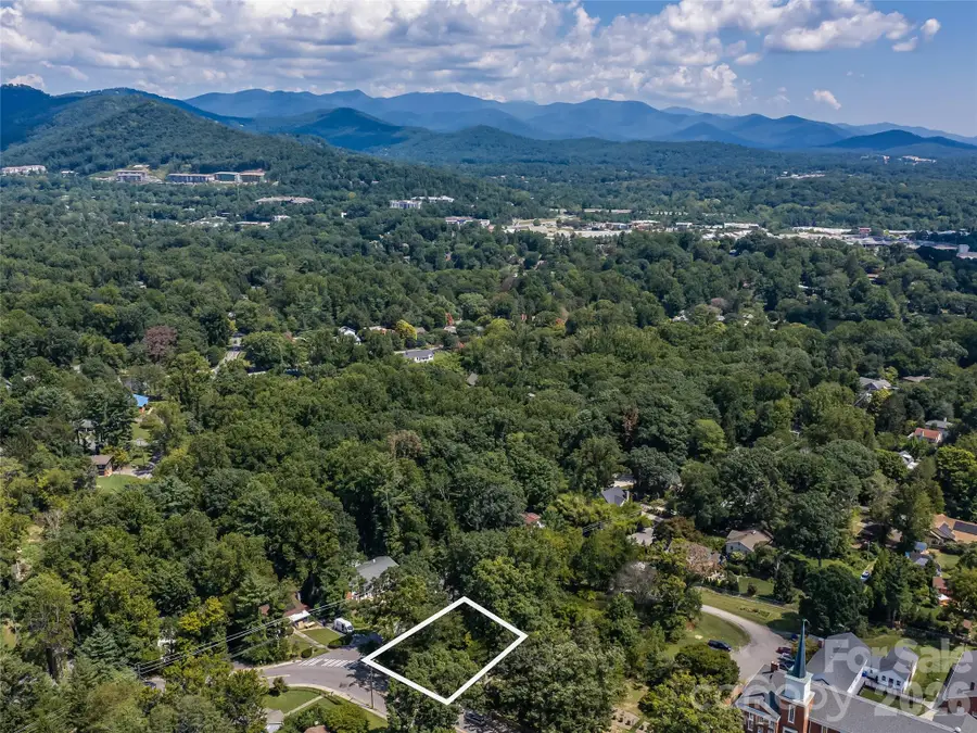 145 Kenilworth Road, Asheville, NC 28803 - #3