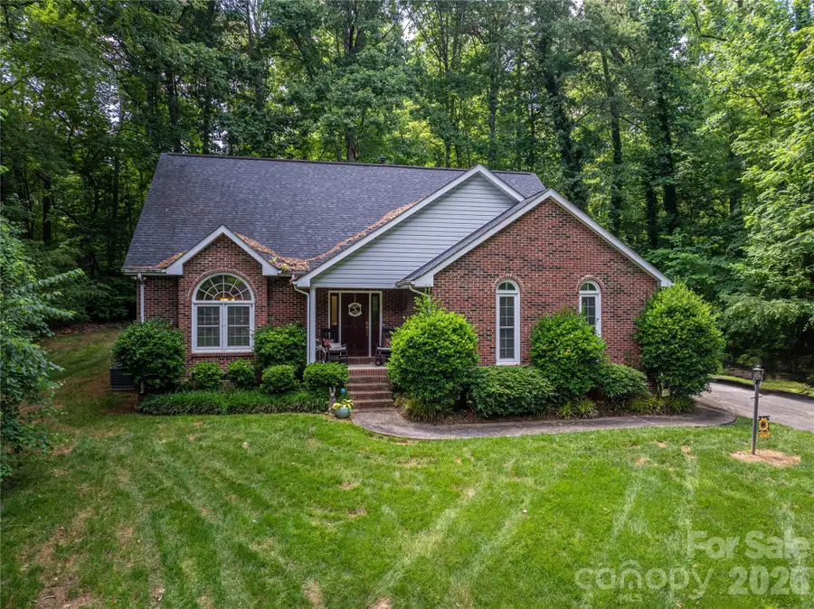 645 Deerfield Drive, Mount Holly, NC 28120 - #2