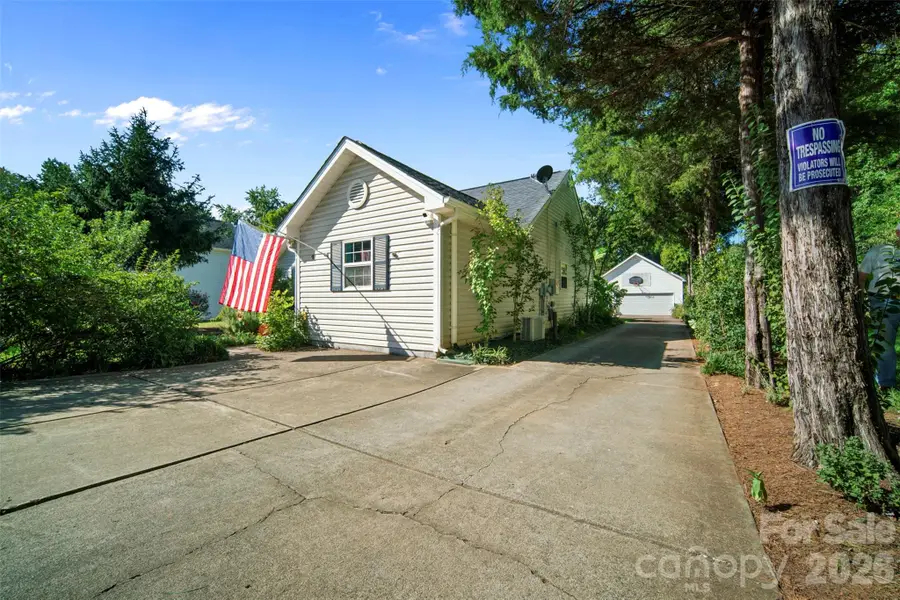 8721 Brookstead Meadow Court, Charlotte, NC 28215 - #3