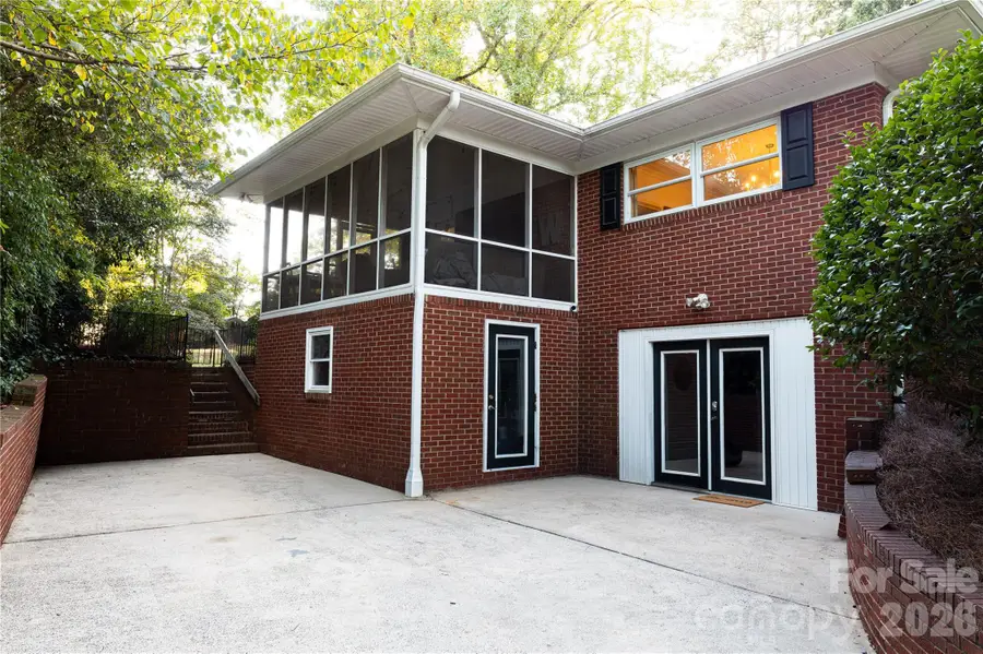 4764 Stafford Circle, Charlotte, NC 28211 - #3