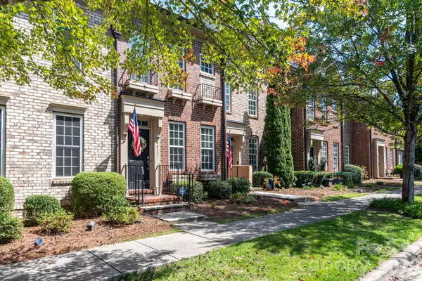 19911 Lamp Lighters Way, Cornelius, NC 28031