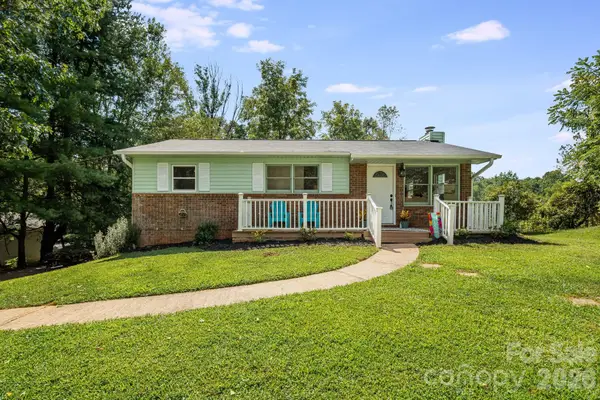 15 Old Youngs Cove Road, Candler, NC 28715