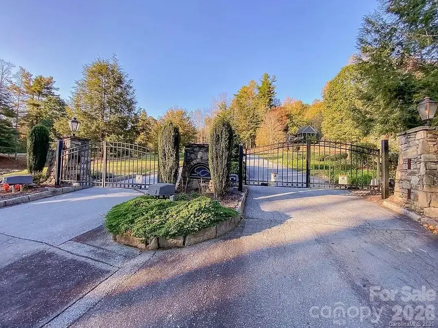 215 Crossvine Trail #11, Hendersonville, NC 28739 - #3
