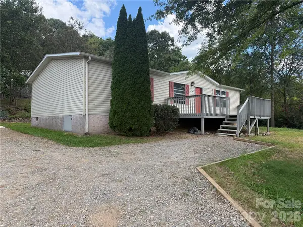 79 Jordan Road, Swannanoa, NC 28778