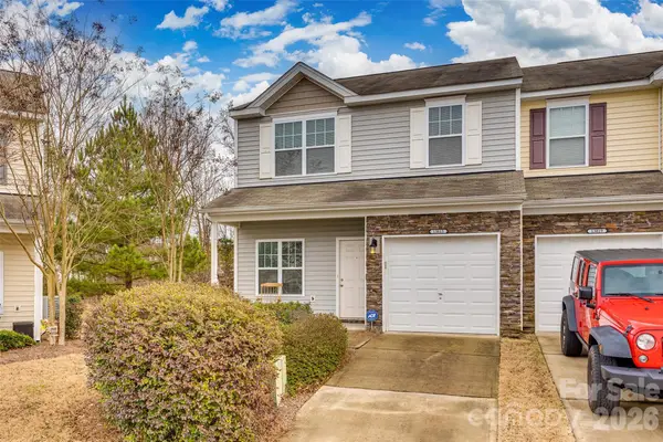 13815 Singleleaf Lane, Charlotte, NC 28278