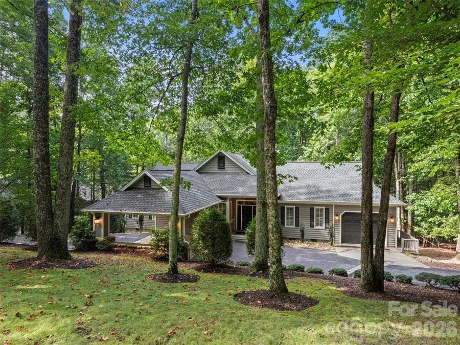 108 Little Cherokee Ridge, Hendersonville, NC 28739 - #2