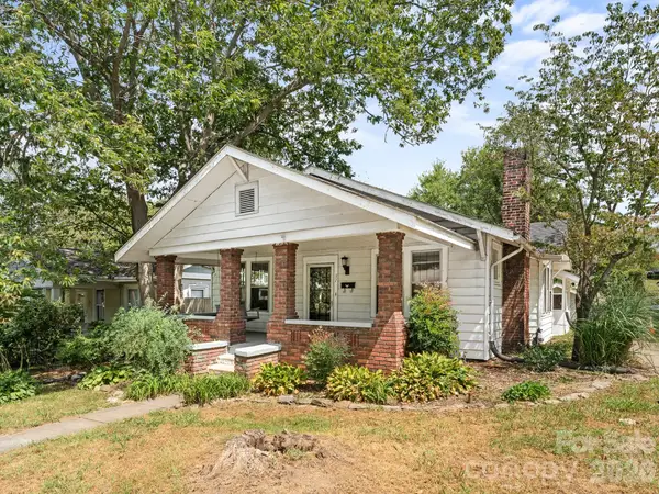 31 Dorchester Avenue, Asheville, NC 28806
