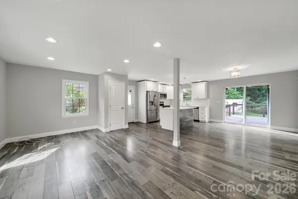 1200 Vickie Lane, Matthews, NC 28104