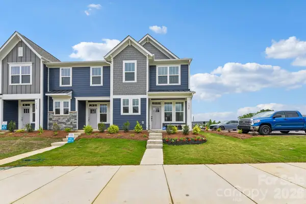 9024 Gulledge Court, Charlotte, NC 28262