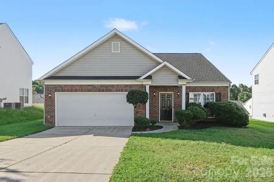 8935 Hedge Maple Road, Charlotte, NC 28269 - #2