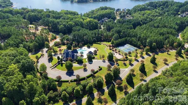 1021 Hartshaw Court, Belmont, NC 28012