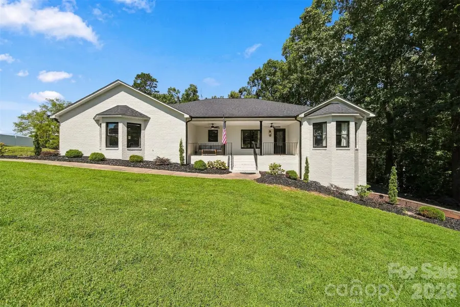 110 Pineburr Avenue Sw, Valdese, NC 28690 - #2