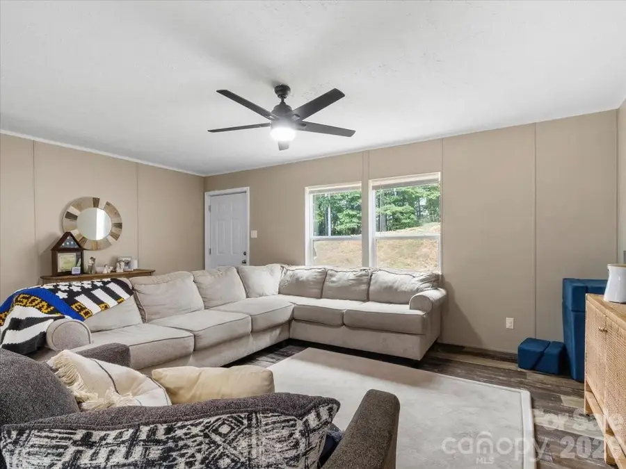 472 Laurel Heights Drive, Burnsville, NC 28714 - #3