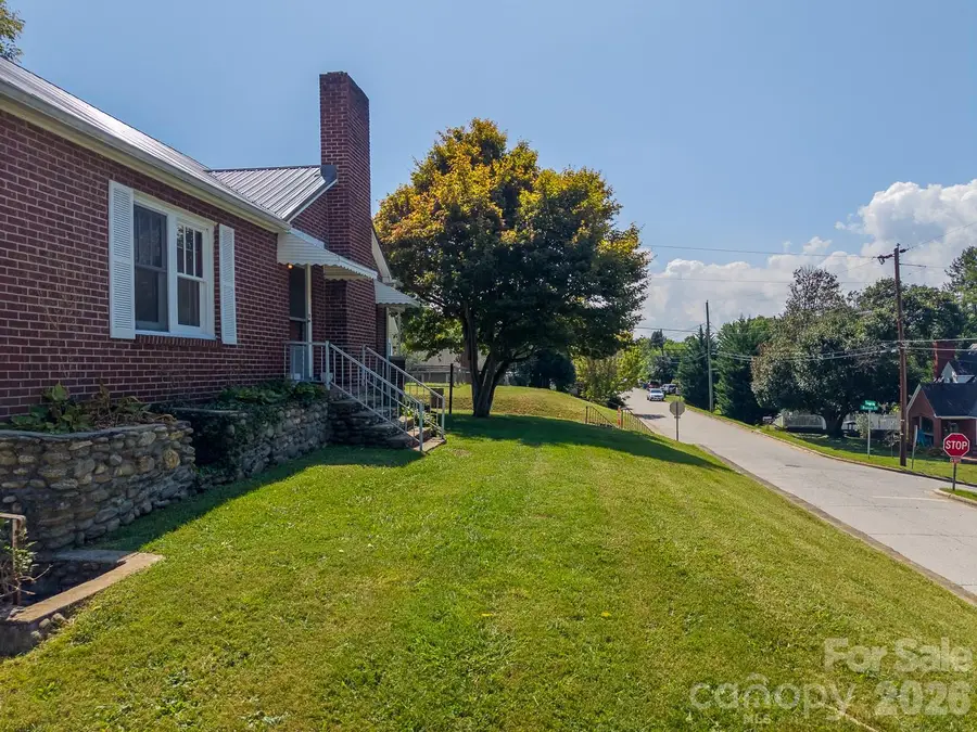 314 Trammell Avenue, Canton, NC 28716 - #2